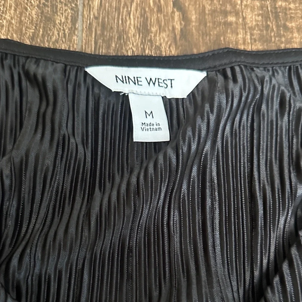Nine West Black Pleated Sleeveless Blouse - Picture 2 of 4
